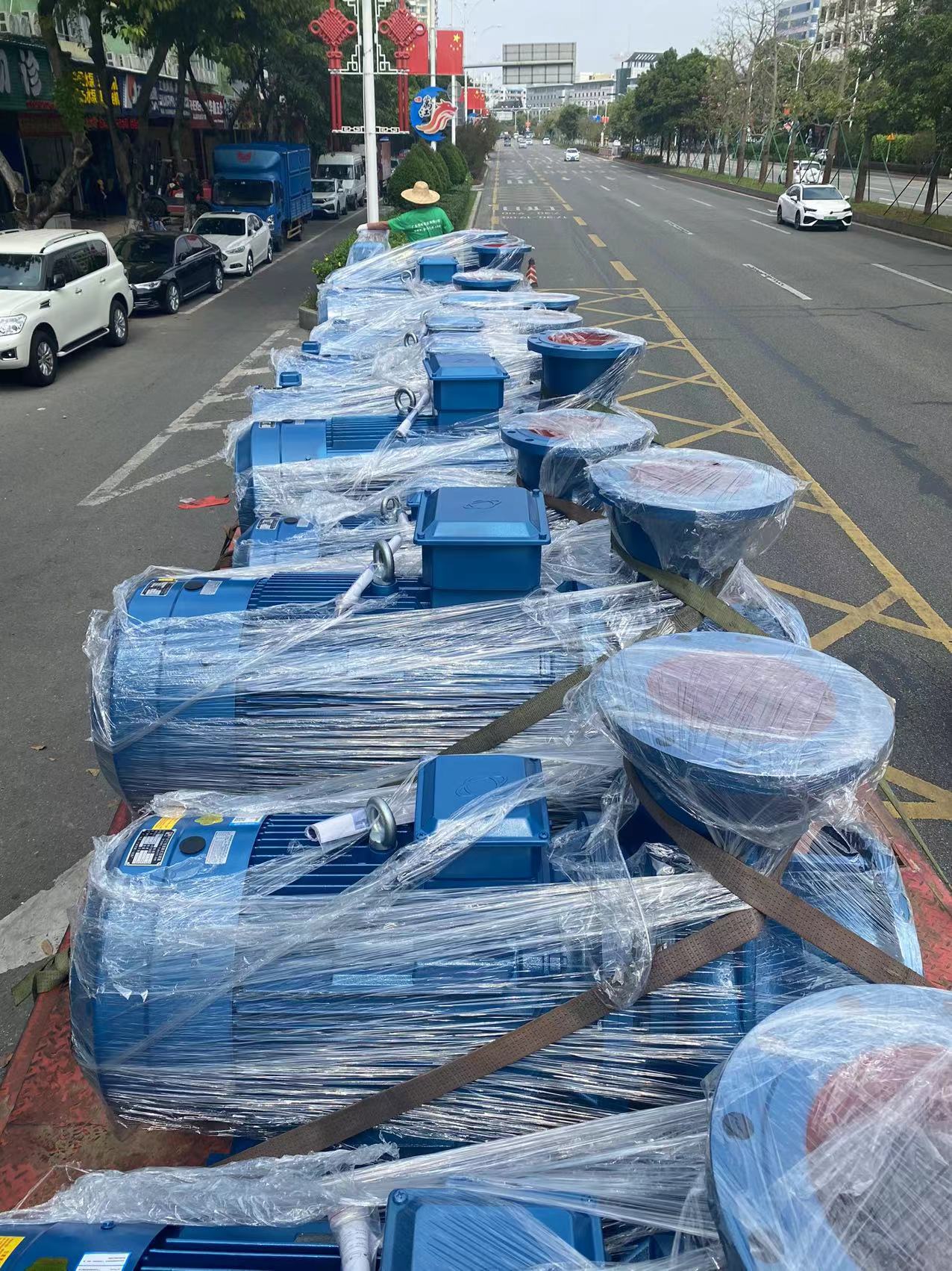 深圳福永华侨商城中央空调系统1.jpg