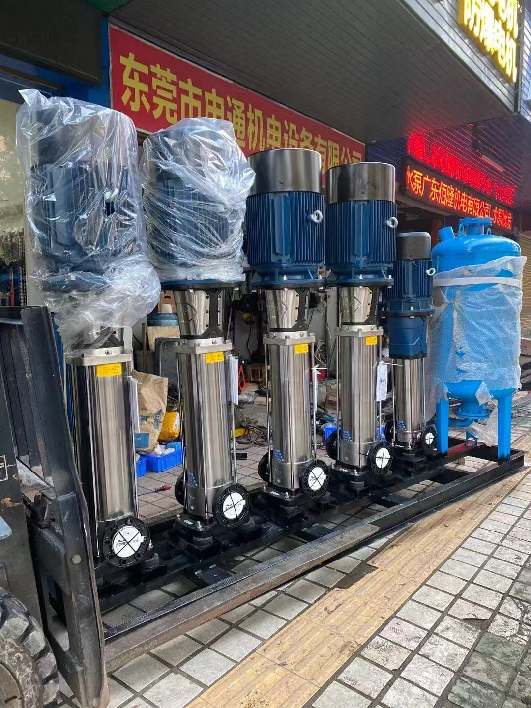 东莞建工宏福西路二次供水工程1.jpg