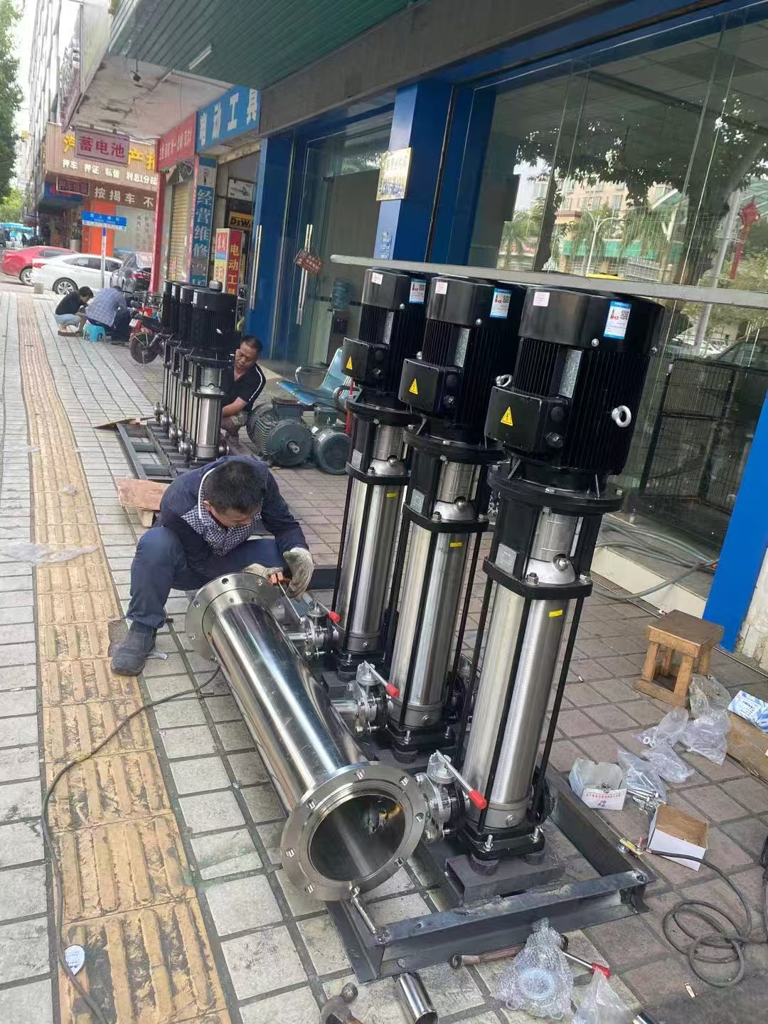 东莞建工宏福西路二次供水工程2.jpg